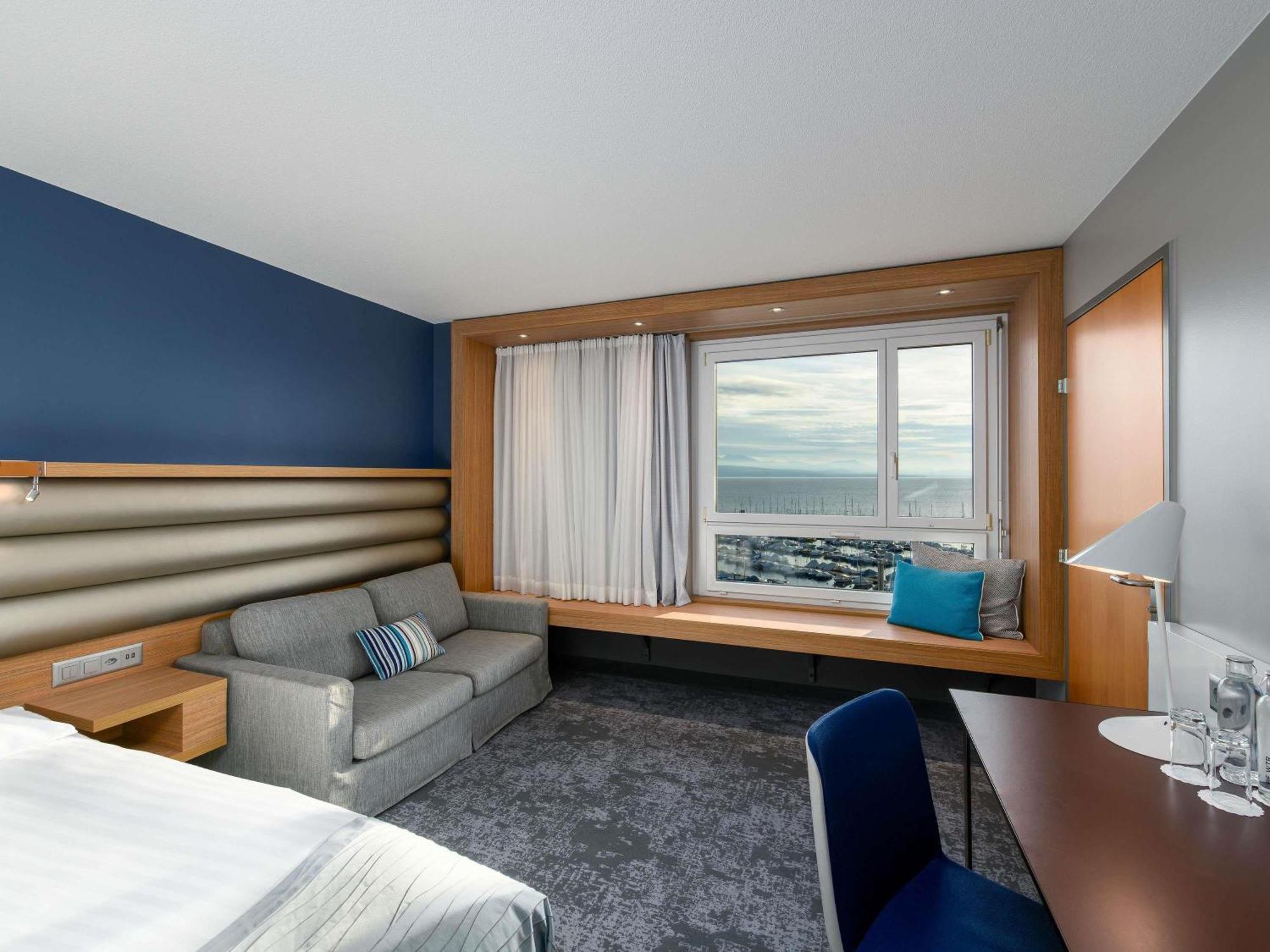 Deluxe Tweepersoonskamer met 2 Aparte Bedden en Uitzicht op het Meer